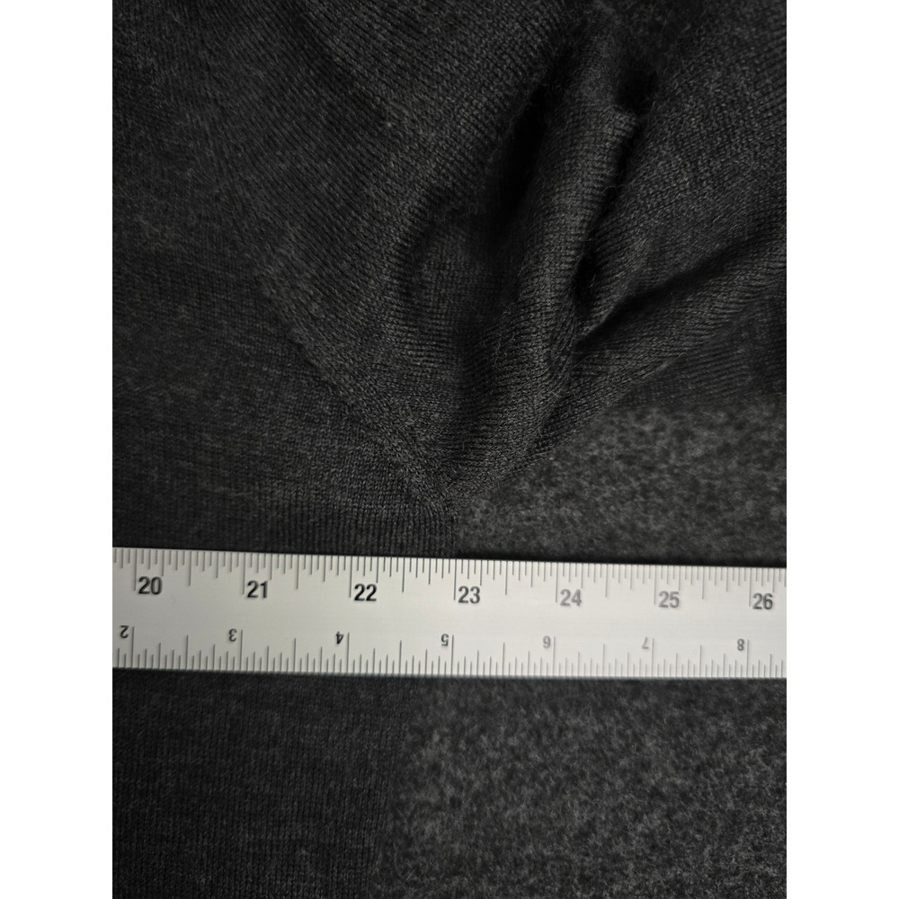 Saks Fifth Avenue Wool Charcoal Gray V Neck Men's Lightweight Sweater Size XXL - Picture 6 of 8